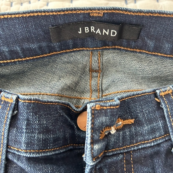 Two pairs of Sz.29 J Brand GUC Jeans (Skinny) - Picture 4 of 11